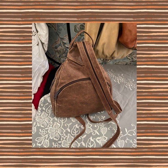 Custom Made Leather Backpack - Picture 3 of 10